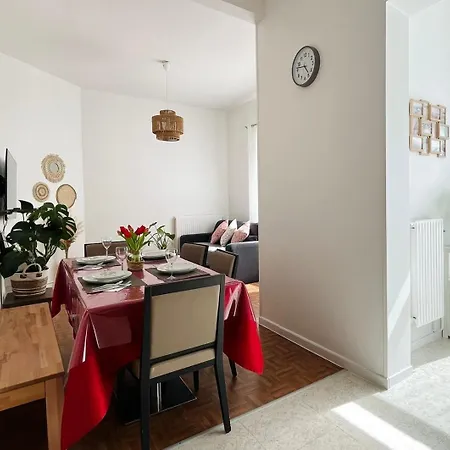 Apartment 100m Train Rer A, 10' Disneyland, 34' Paris Centre, Parking X2 Torcy (Seine-et-Marne)